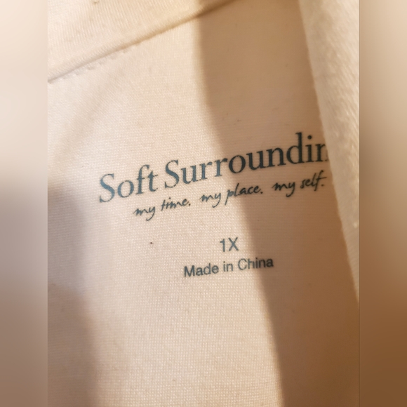 Vest - Picture 4 of 4